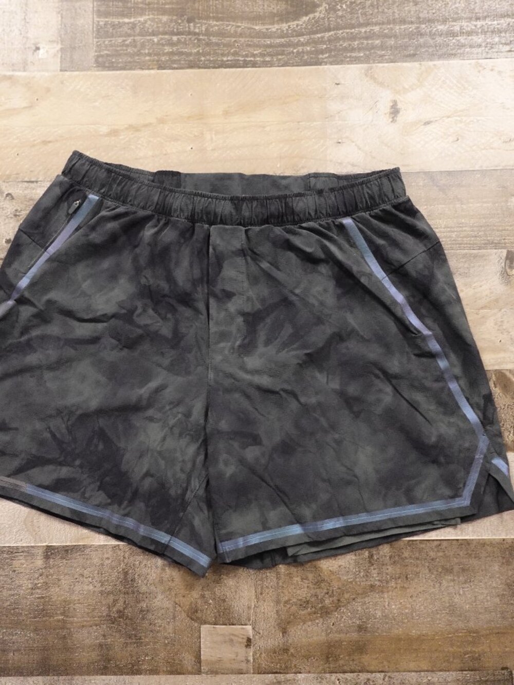 Lululemon Surge Short Men’s XL 6” Black Gray Camo Lined Running Training